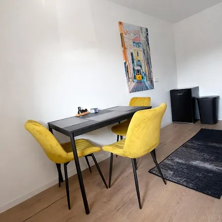Modernes Mit Balkon&wohlfühl-ambiente Apartamento *